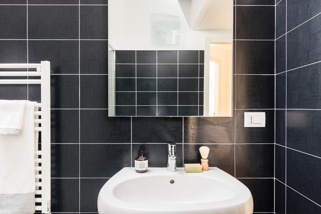 Апартаменты Joivy Sunny 1-Bed Flat With Balcony Милан Экстерьер фото